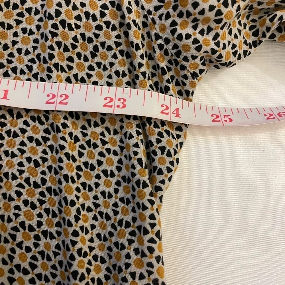 B skies are blue size 2X abstract blouse - Picture 9 of 11